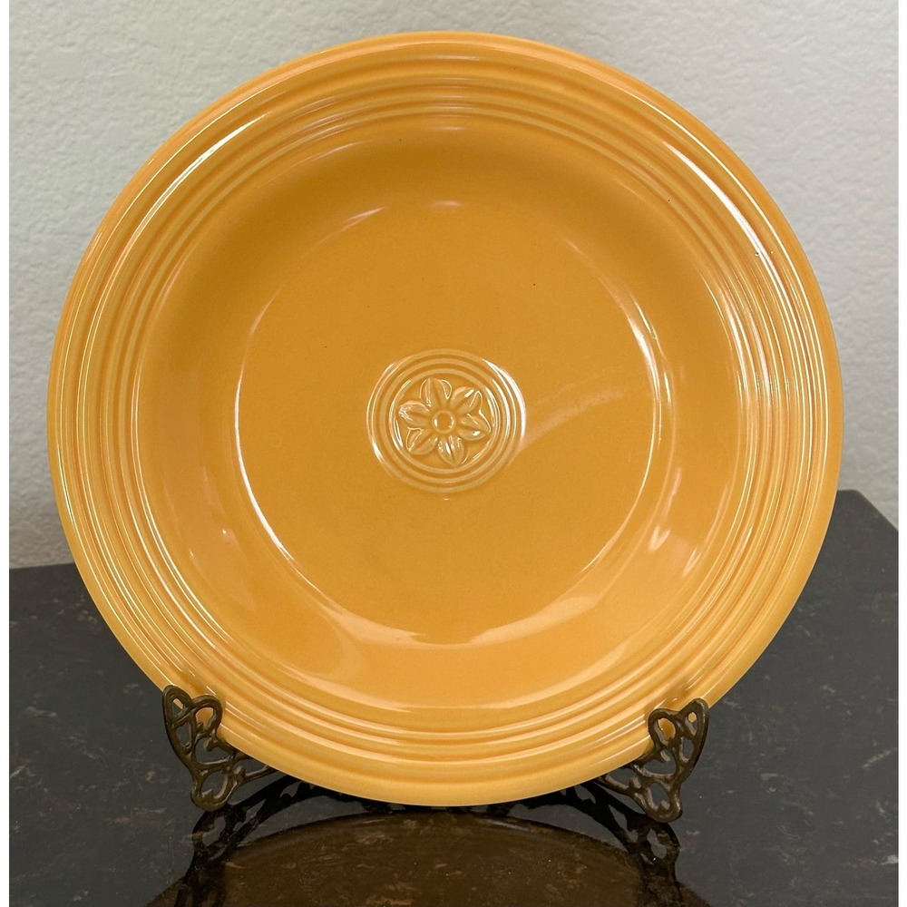Oneida Petals Marigold Yellow Flower Dinner Plate 10-3/4” Discontinued